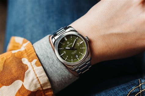 monta triumph green dial.